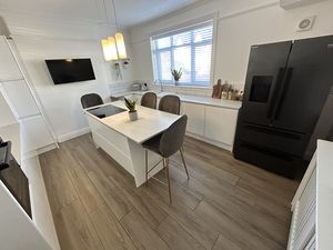 Photo 11- click for photo gallery